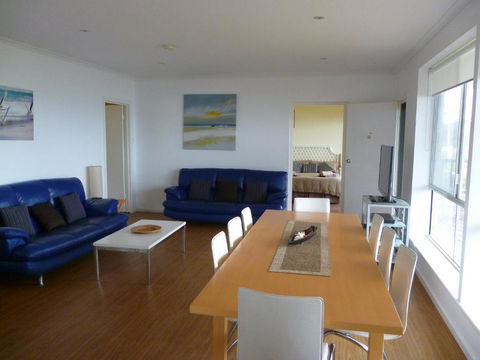Blue Wren Beach House - Accommodation BNB 7