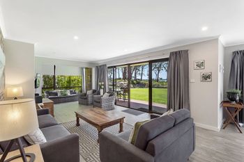 Bay Parklands Unit 19 / 2 Gowrie Avenue - Accommodation BNB 0
