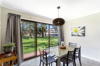 Bay Parklands Unit 19 / 2 Gowrie Avenue - Accommodation BNB 5