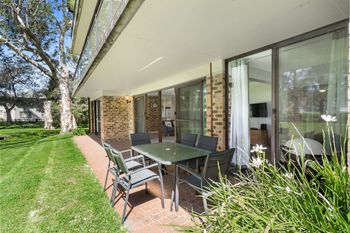 Bay Parklands Unit 19 / 2 Gowrie Avenue - Accommodation BNB 2