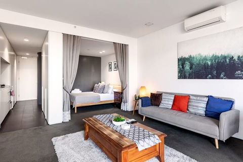 Spacious 1BD 50m From Chapel Street - Accommodation BNB 5