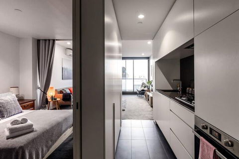 Spacious 1BD 50m From Chapel Street - Accommodation BNB 4