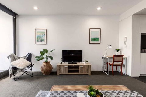 Spacious 1BD 50m From Chapel Street - Accommodation BNB 3