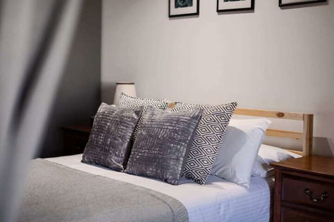 Spacious 1BD 50m From Chapel Street - Accommodation BNB 2