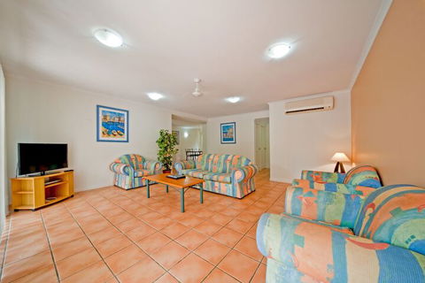 At Beach Court Holiday Villas - Accommodation BNB 4