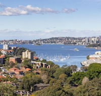 2 Bdrm North Sydney with harbour views - Accommodation BNB