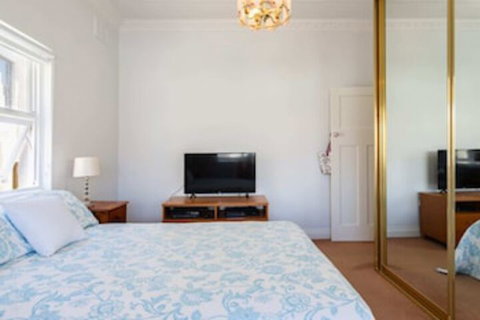 Garden Style Apartment In Prime Location - Accommodation BNB 0