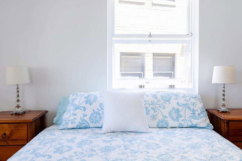 Garden Style Apartment In Prime Location - Accommodation BNB 2