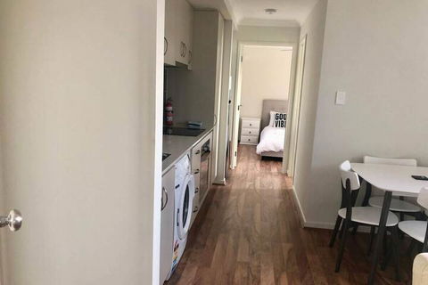 Apartment Stay Close To Surfers Paradise - Accommodation BNB 7