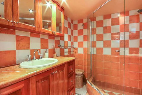 Spacious 2 Bedroom Apartment With Panoramic Views - Accommodation BNB 2