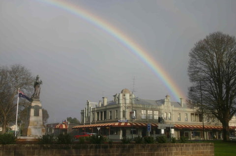 Madden's Commercial Hotel - Accommodation BNB 0