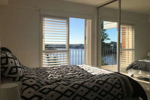 Modern Studio Apartment With Pool & Amazing Views - Accommodation BNB 6