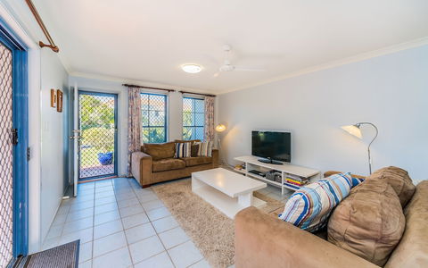 Beachside 2 - Accommodation BNB 4