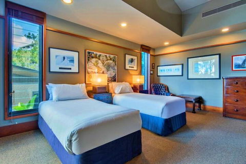 Yacht Club 19 Bijou De Mer 2 Buggies - Accommodation BNB 5