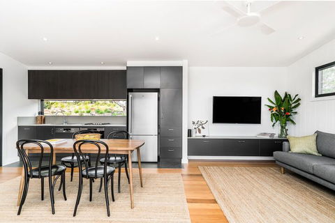 Your Luxury Escape - Carinya Cottage 3 - Accommodation BNB 6