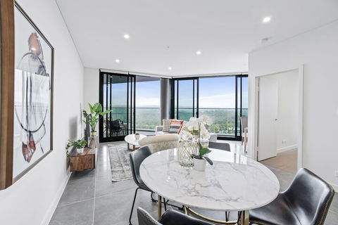 HomeHotel Ultra Luxury 2 Bedroom Next To Mall & Train - Accommodation BNB 1