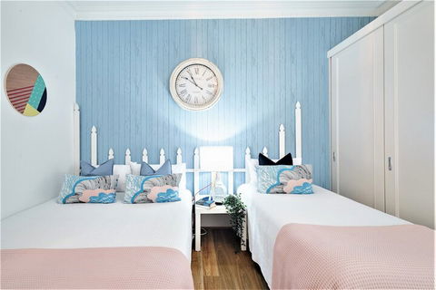 Beachfront Breeze On Campbell - Accommodation BNB 7