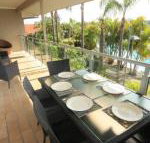 339 Pacific Blue 265 Sandy Pt Road HUGE RESORT LAGOON POOL - Accommodation BNB