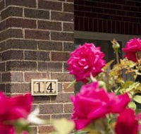 Rose Cottage Charming Double Brick Near Cook Park  CBD - Accommodation BNB