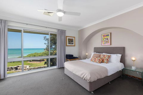 Captains Quarters - Accommodation BNB 3