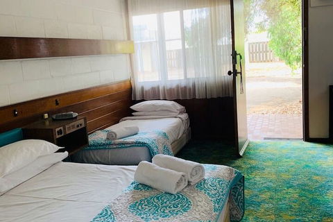 The Caledonian Hotel Motel - Accommodation BNB 6