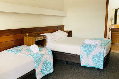 The Caledonian Hotel Motel - Accommodation BNB 3
