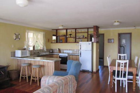 Jen's Beach House - Accommodation BNB 6