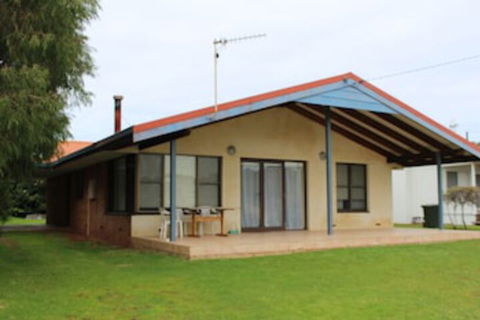 Jen's Beach House - Accommodation BNB 0