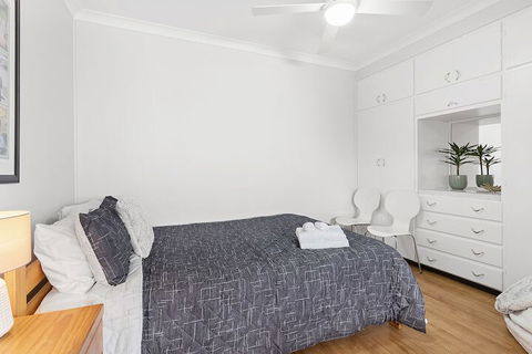 Victoria Parade 29B - Accommodation BNB 6