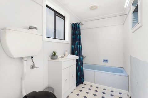 Victoria Parade 29B - Accommodation BNB 2
