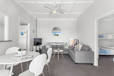 Victoria Parade 29A - Accommodation BNB 1