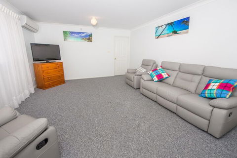 Ajax Avenue 2 / 35 Nelson Bay - Accommodation BNB 6