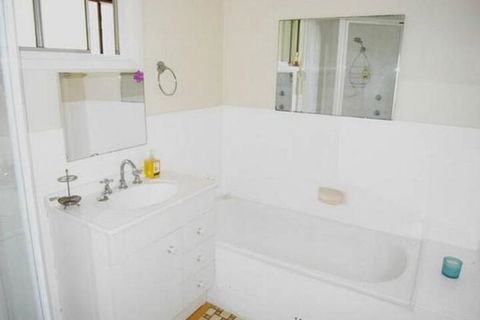 Explorers Holiday House - Accommodation BNB 5