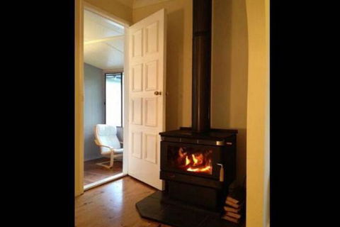 Explorers Holiday House - Accommodation BNB 6
