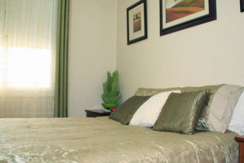 Explorers Holiday House - Accommodation BNB 7