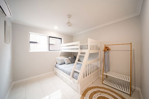 Airlie On Main Street Airlie Beach - Accommodation BNB 2