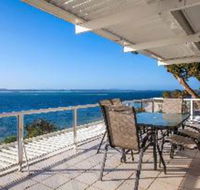 3 Bedroom House Classic View 2 / 49 Victoria Parade FREE WIFI - Accommodation BNB