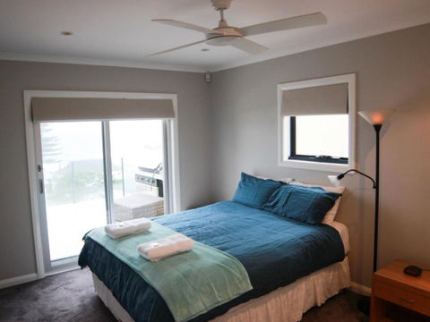 Absolutely Avoca 114a Avoca Drive Avoca Beach - Accommodation BNB 2