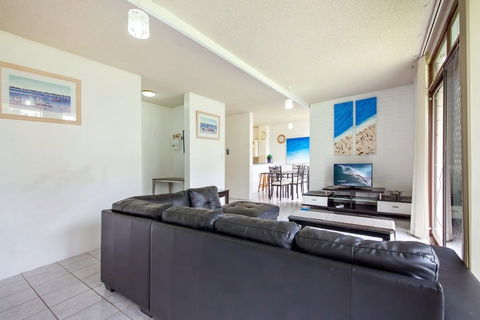 Villa Ellisa Unit 1 / 10 Columbia Close - Accommodation BNB 3