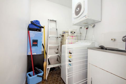 Villa Ellisa Unit 1 / 10 Columbia Close - Accommodation BNB 6