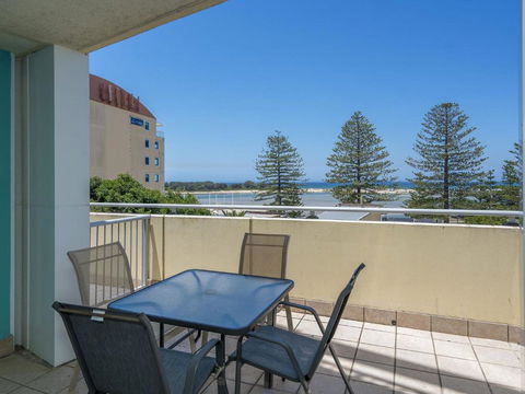 Waldorf Unit 409 The Entrance NSW - Accommodation BNB 1