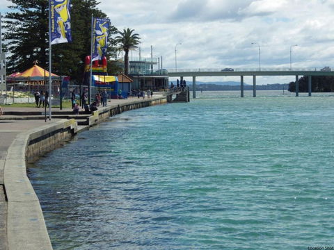 Waldorf Unit 409 The Entrance NSW - Accommodation BNB 5