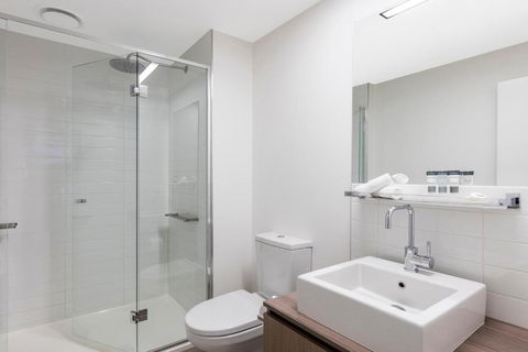 Apartments At 350 William - Accommodation BNB 4