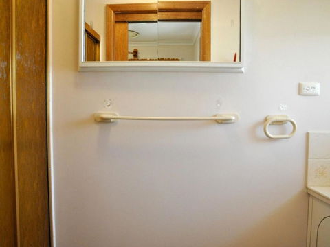 RETRO RETREAT INLET SIDE - Accommodation BNB 5