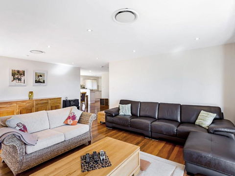 Bay View At 39 Thurlow Walk To Dutchies Beach - Accommodation BNB 4