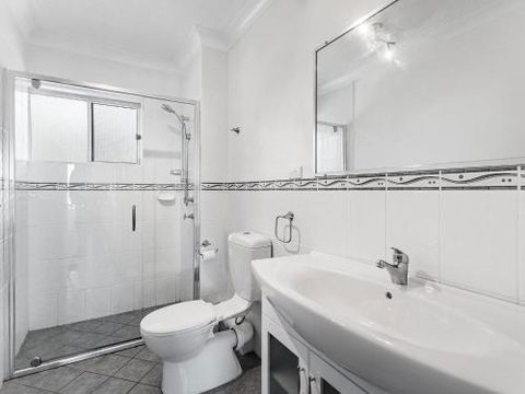 Bella Vista Unit 20 / 19 Shoal Bay Road - Accommodation BNB 5