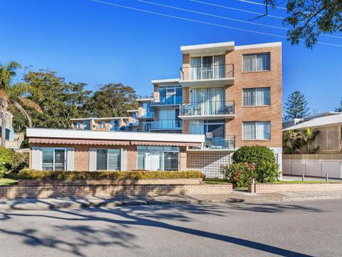 Bella Vista Unit 20 / 19 Shoal Bay Road - Accommodation BNB 3