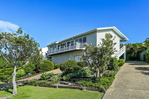 Expansive Ocean Views Sunrise Beach - Accommodation BNB 3