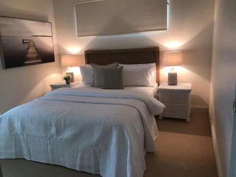 Walk To The Ocean In Five Minutes - Accommodation BNB 2
