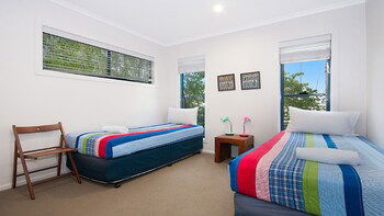 KKS At Lennox - Accommodation BNB 6